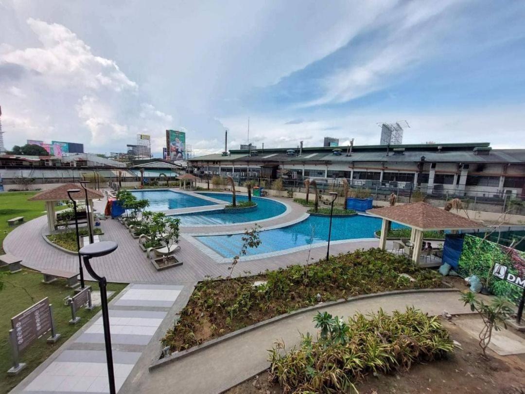 1Br Prisma Residences Dmci Stylish Condo Pásig Exterior foto
