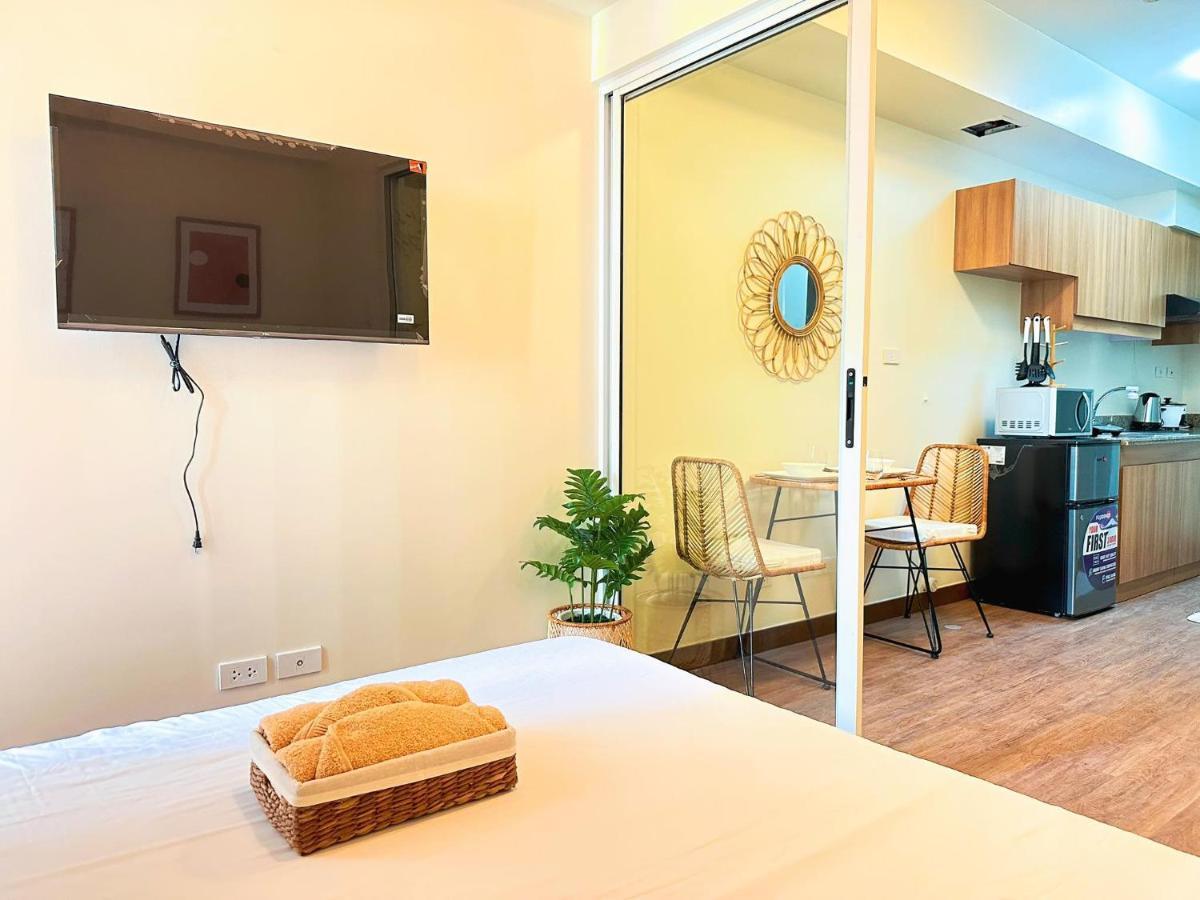 1Br Prisma Residences Dmci Stylish Condo Pásig Exterior foto