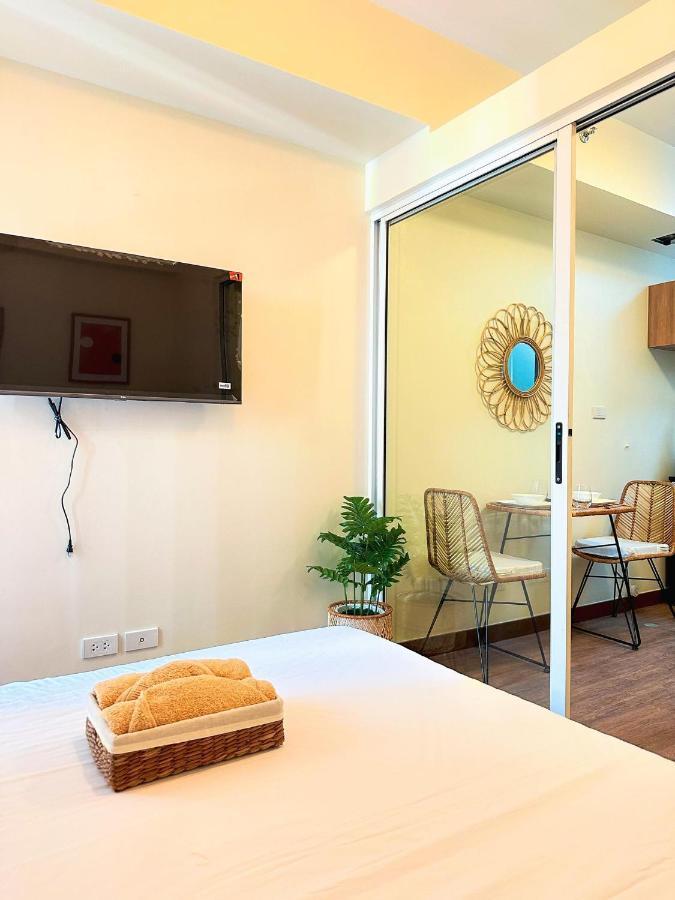 1Br Prisma Residences Dmci Stylish Condo Pásig Exterior foto